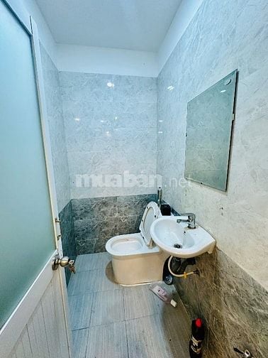 Cho thuê căn góc 2MT 236 Điện Biên Phủ KDTD
