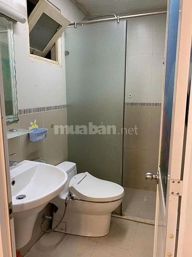 Bán Chung Cư 43 Hồ Văn Huê Phường 9 Phú Nhuận 50m2 2PN 1WC Lầu 2