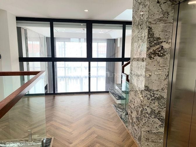 Bán nhà phố Hồng Tiến, Long Biên 75m2, 5 tầng, có thang máy, ô tô vào
