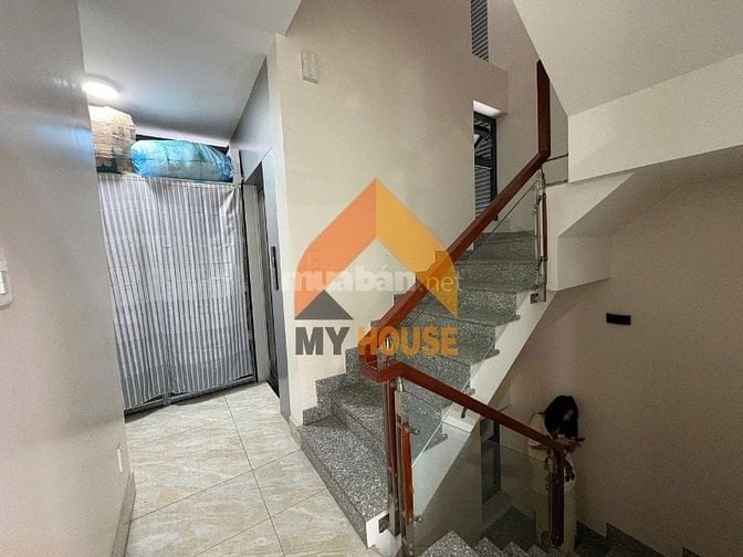 SÀN VĂN PHÒNG TRỐNG SUỐT MỚI TINH Ở AN KHÁNH Q2 ĐẸP ĐỈNH 