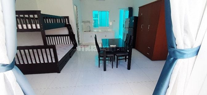 Phòng ban công, HXH, Nguyễn Văn Đậu, P.6, q. Bình Thạnh