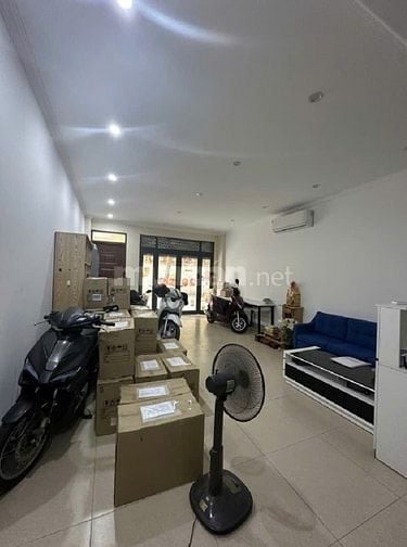  Bán nhà đẹp phố Phạm Tuấn Tài, DT 62 m2, 7 tầng thang máy, phân lô, ô