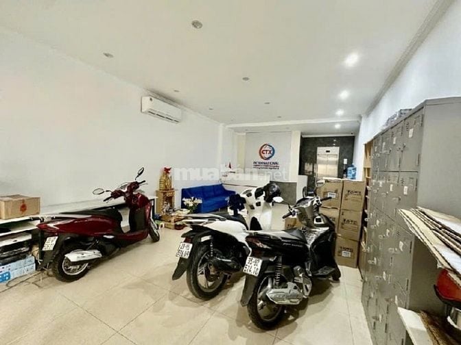  Bán nhà đẹp phố Phạm Tuấn Tài, DT 62 m2, 7 tầng thang máy, phân lô, ô