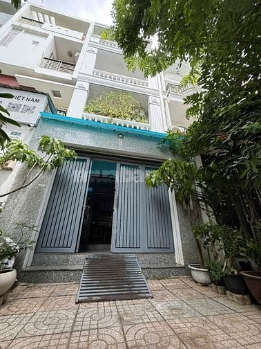 Bán nhà đường số 30, P.Tân Phong, Quận 7 