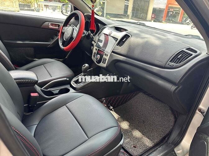 Kia Forte 2011 SX 1.6 AT - 140000 km