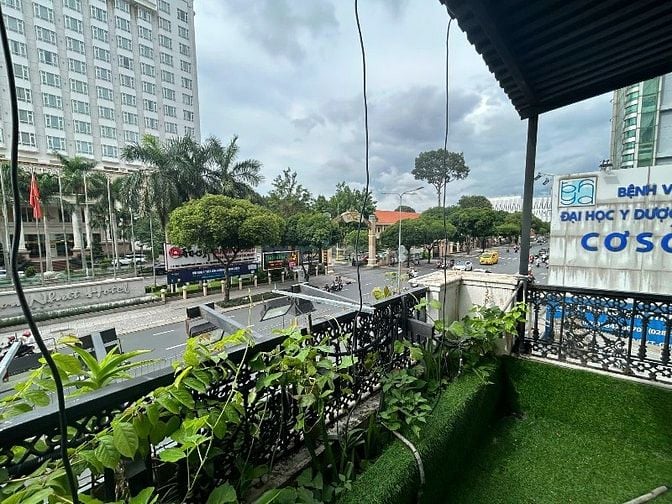 Cho thuê nhà mặt tiền Hoàng Văn Thụ gần sân bay KDTD