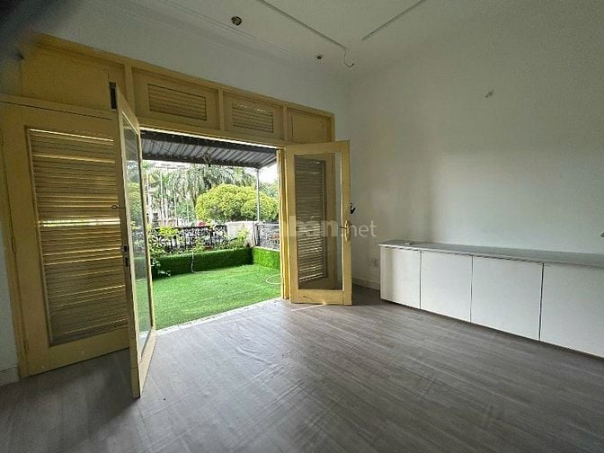 Cho thuê nhà mặt tiền Hoàng Văn Thụ gần sân bay KDTD