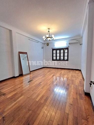 Cho thuê villa Nguyễn Huy Tưởng, P7, Bình Thạnh