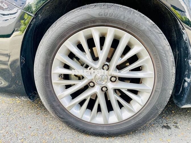Chính chủ bán Toyota Camry 2.5Q - Form mới
