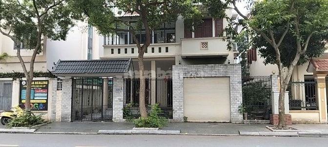 Cần Bán nhanh biệt thự đơn lập khu ĐTViệt Hưng, DT 234m2, chưa đến 50t
