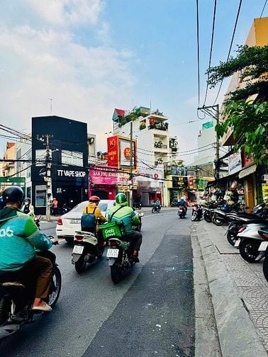 Cho thuê nhà mặt tiền Lê Quang Định KDTD