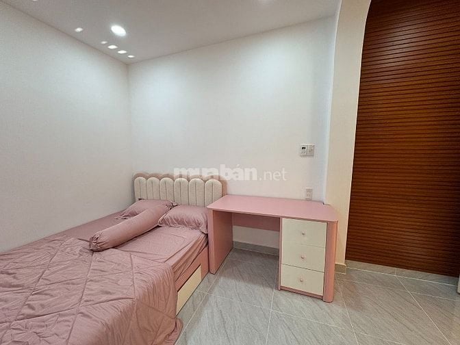 3lầu, full nội thất cao cấp, xách vali vào ở, Khu Thời Trang Lê Văn ỹ 