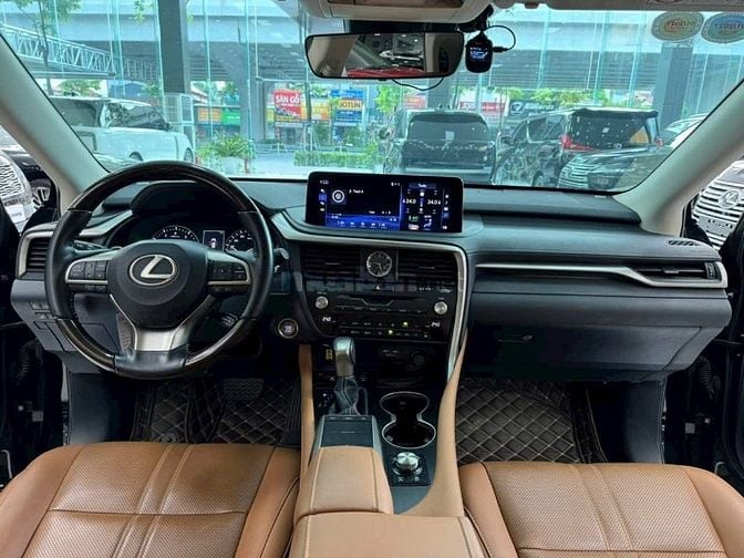 Bán Lexus RX350 màu đen. Model 2020, chạy 4 vạn Km, full lịch sử hãng.