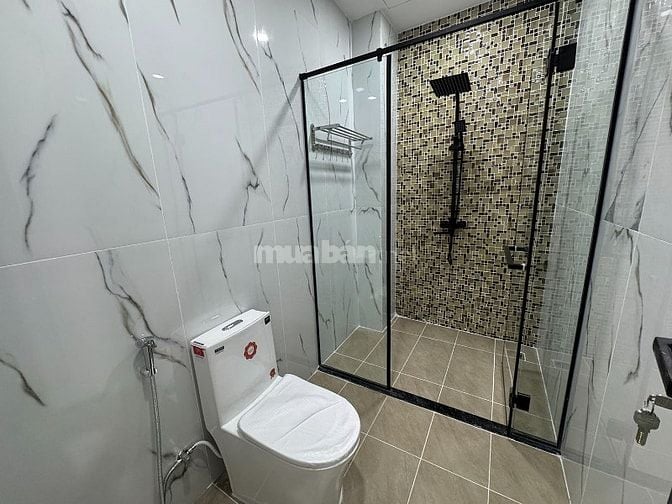 3lầu, full nội thất cao cấp, xách vali vào ở, Khu Thời Trang Lê Văn ỹ 
