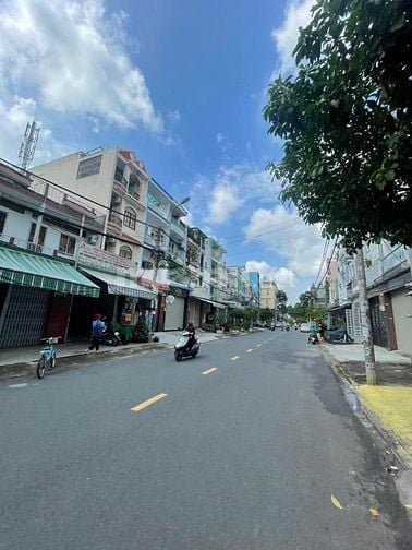 chính chủ cần bán nhà sát siêu thị NHẬT AEON MALL 4x20m 3.5 tấm 11.8tỷ