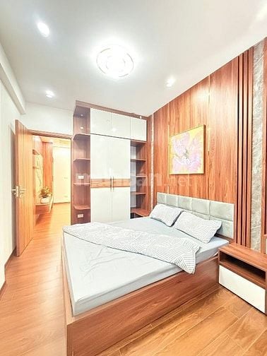 6 Tầng Thang máy DT 50 m2 MT 6 m  giá 15 Tỷ 