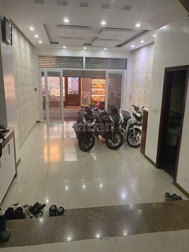 Siêu hót .Nhà Ngõ Phố Thái Hà Kinh doanh. Oto tránh 15m ra phố chính