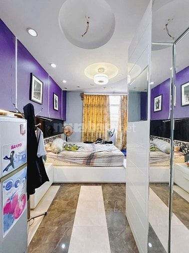 BÁN NHÀ Q4 ĐẸP XE TĂNG VÀO NHÀ MẶT TIỀN ĐƯỜNG SỐ XE TẢI 8M 5 TẤM ĐÚC B