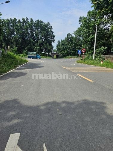 Gia đình đi Úc bán gấp lô đất 102m2 đối diện ĐHQG, CNC Hòa Lạc