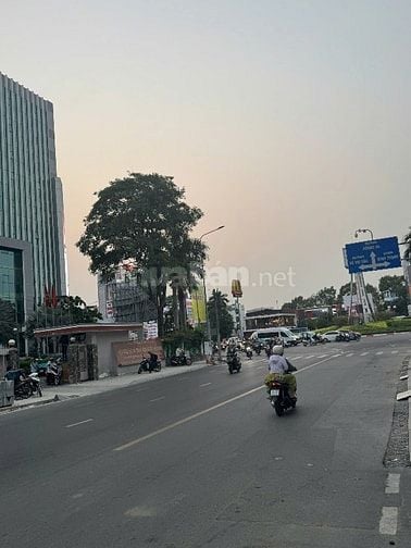 Cho thuê nhà Mặt Tiền Nguyễn Bỉnh Khiêm, DaKao, Quận 1 