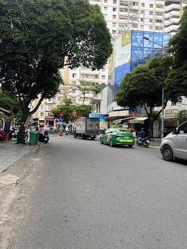 mặt tiền 109a Trần Nguyên Đán, P.3, Q.Bình Thạnh  