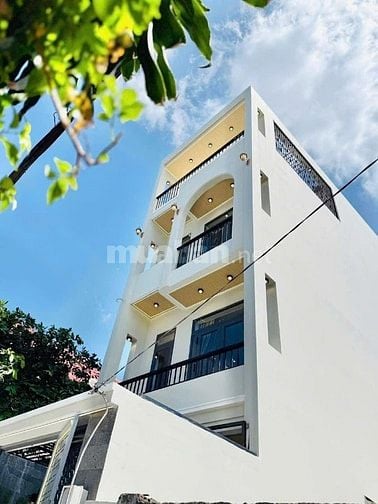 Đi nước ngoài định cư bán gấp nhà ở đường Phan Văn Trị, phường 1, Gò V