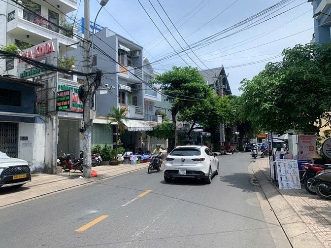 Bán nhà mặt tiền Nguyễn Văn Săng, Tân Sơn Nhì 12x20m cấp 4 giá 22,5 tỷ