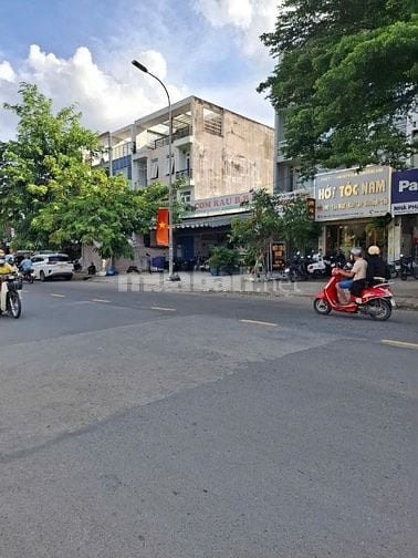 Bán đất mặt tiền Nguyễn Hoàng phường An Phú Quận 2 giá 23,5 tỷ