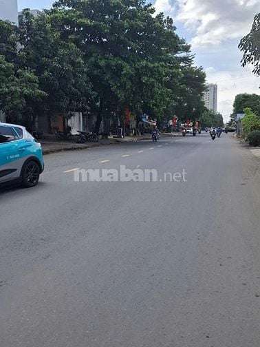 Bán đất mặt tiền Nguyễn Hoàng phường An Phú Quận 2 giá 23,5 tỷ