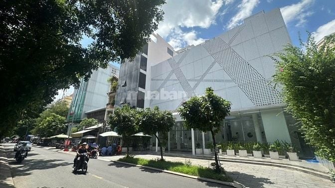 Bán toà nhà MT Q.3 - 700m2 sàn, 1 hầm 7 tầng - giá 85 tỷ