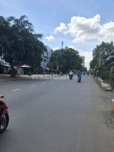 Bán đất mặt tiền Nguyễn Hoàng phường An Phú Quận 2 giá 23,5 tỷ