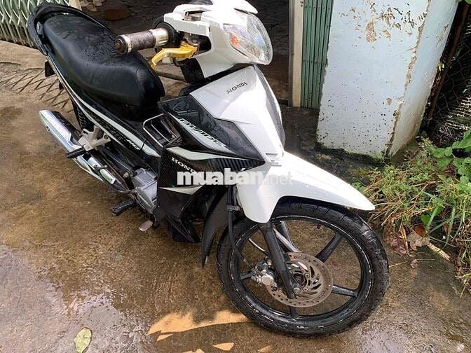 Nhà dư dùng nên bán chiếc blade 2017 chính chủ
