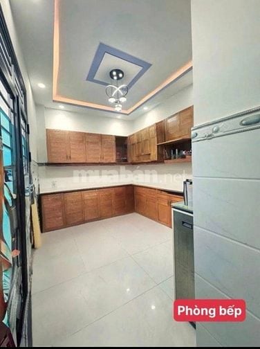 Nhà ngay Nguyễn Minh Hoàng P,12 Q.Tân Bình 81m2 cần bán gấp giá 1TY990