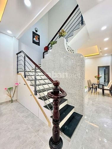 CHÍNH CHỦ BÁN NHÀ PHẠM VĂN CHIÊU ĐÚC 1LẦU HẺM XE HƠI FULL NỘI THẤT