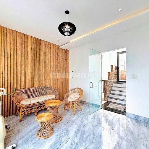 Chỉ còn 1 căn hơn 8 tỷ, đường 8m, khu cao tầng - 4x14.5m, gần Emart
