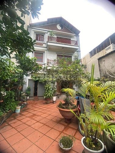 nhà đẹp phân lô phố Nhật Tảo, quận Bắc Từ Liêm 3 tầng, mặt tiền 8.2m, 