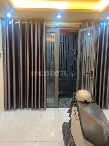 4,89 tỷ Nhà hẻm xe hơi P8 3x14 ( 1 lầu ) nhà đẹp ở liền