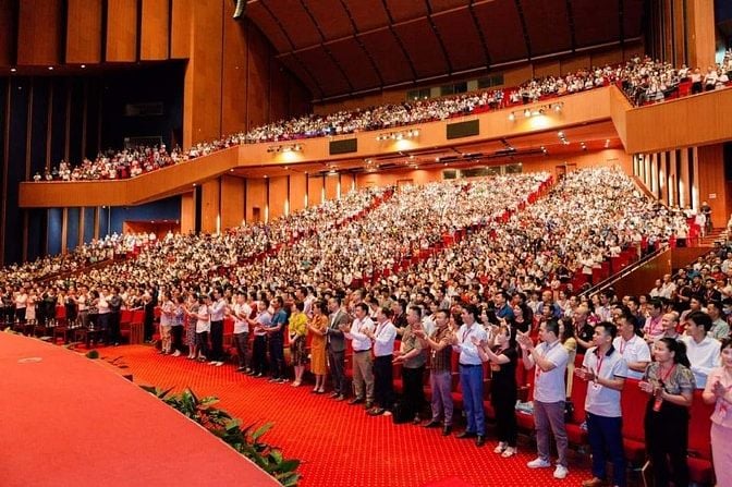 Thông Báo Tuyển Dụng - Số Lượng Có Hạn