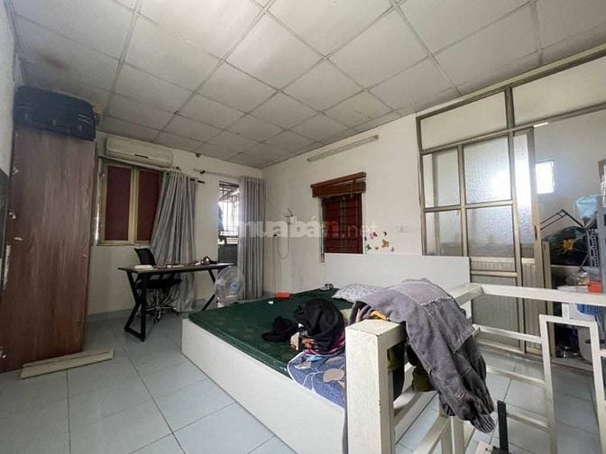 Nhà đẹp Thanh Xuân 35m 4 tầng chỉ 2.38 tỷ