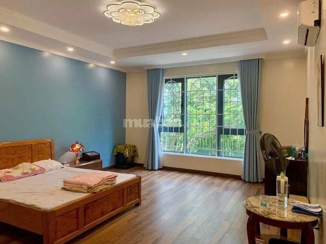 Bán nhà Tôn Thất Thiệp 60m2, 5 tầng, khu phân lô, ô tô ra vào