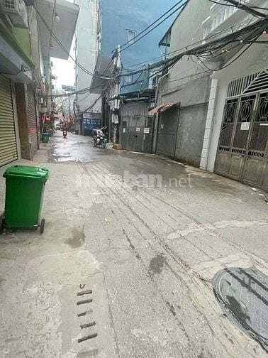 Cho thuê văn phòng tầng 1, diện tích 40m2, số 20 ngõ 112 Mễ Trì Thượng