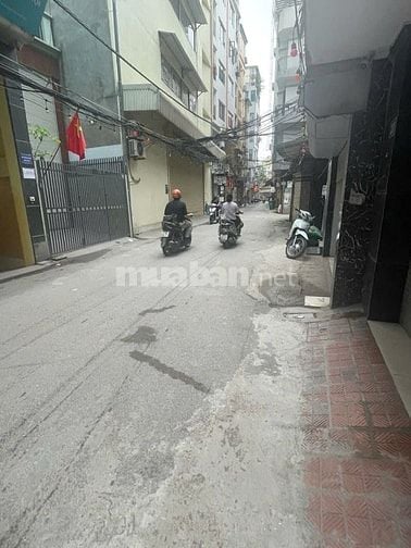 Cho thuê văn phòng tầng 1, diện tích 40m2, số 20 ngõ 112 Mễ Trì Thượng