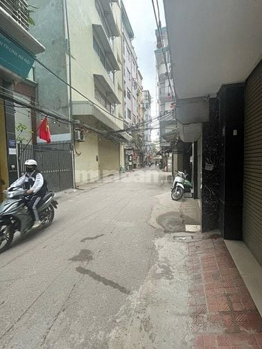 Cho thuê văn phòng tầng 1, diện tích 40m2, số 20 ngõ 112 Mễ Trì Thượng