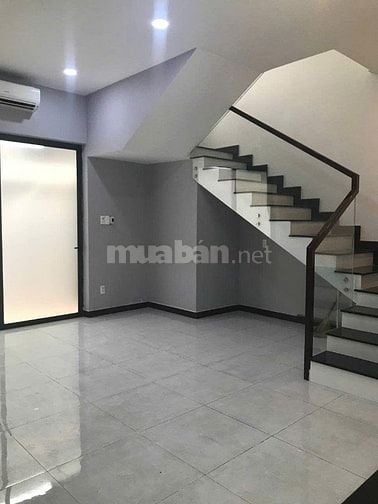 Cần cho thuê nhà Mặt Tiền Đường Số 6 trong khu CC Hà Đô P.12 Q.10