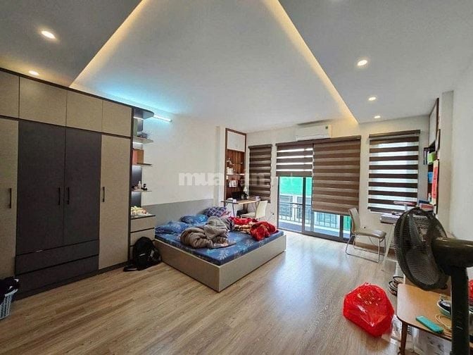 Cho thuê nhà 5 Tầng ngõ 132 Cầu Giấy