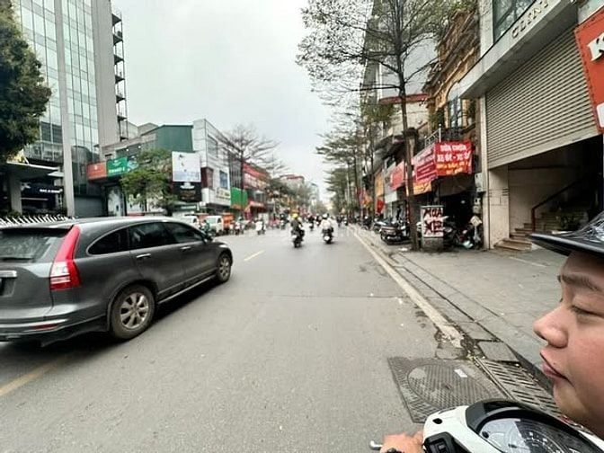 Chính chủ bán gấp Mặt phố Khâm Thiên giá 38 tỷ, 95m2, Đầu tư XD