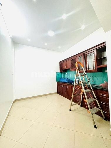 Nhà đẹp 34 m2 Lê Đức Thọ, nhỉnh 6 tỷ -Thoáng mát, tràn ngập ánh sáng.