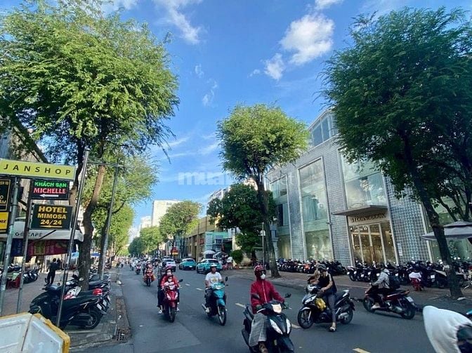 Cho Thuê Nhà Mặt Tiền: 583 Sư Vạn Hạnh, P.12 Quận 10 - Hơn 5000m2/Sàn 
