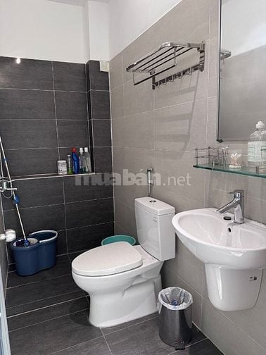 Q1 Cho Thuê Phòng trọ 30m2 đầy đủ nội thất vào ở ngy