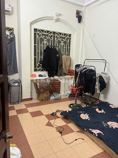 Cho thuê nhà nguyên căn C tầng – 5PN – Ngõ 133 Hồng Mai – Gần Bách Kho